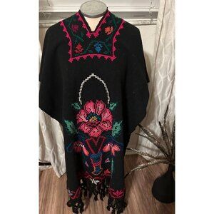 Vtg Wool Mexican Embroidered Poncho Serape Blanket Cross-Stitch Fringe O/S Boho
